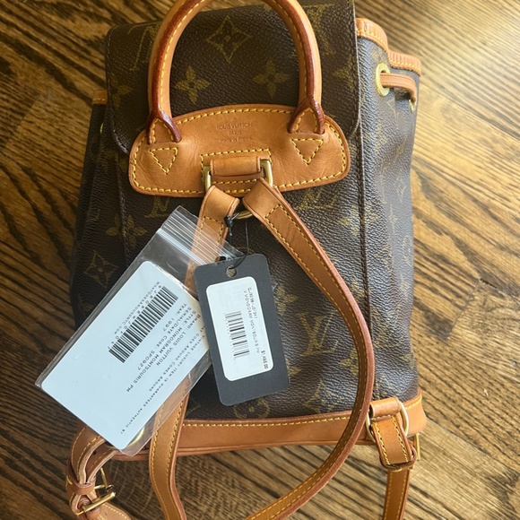 LOUIS VUITTON BACK PACK SMAII - Picture 4 of 9